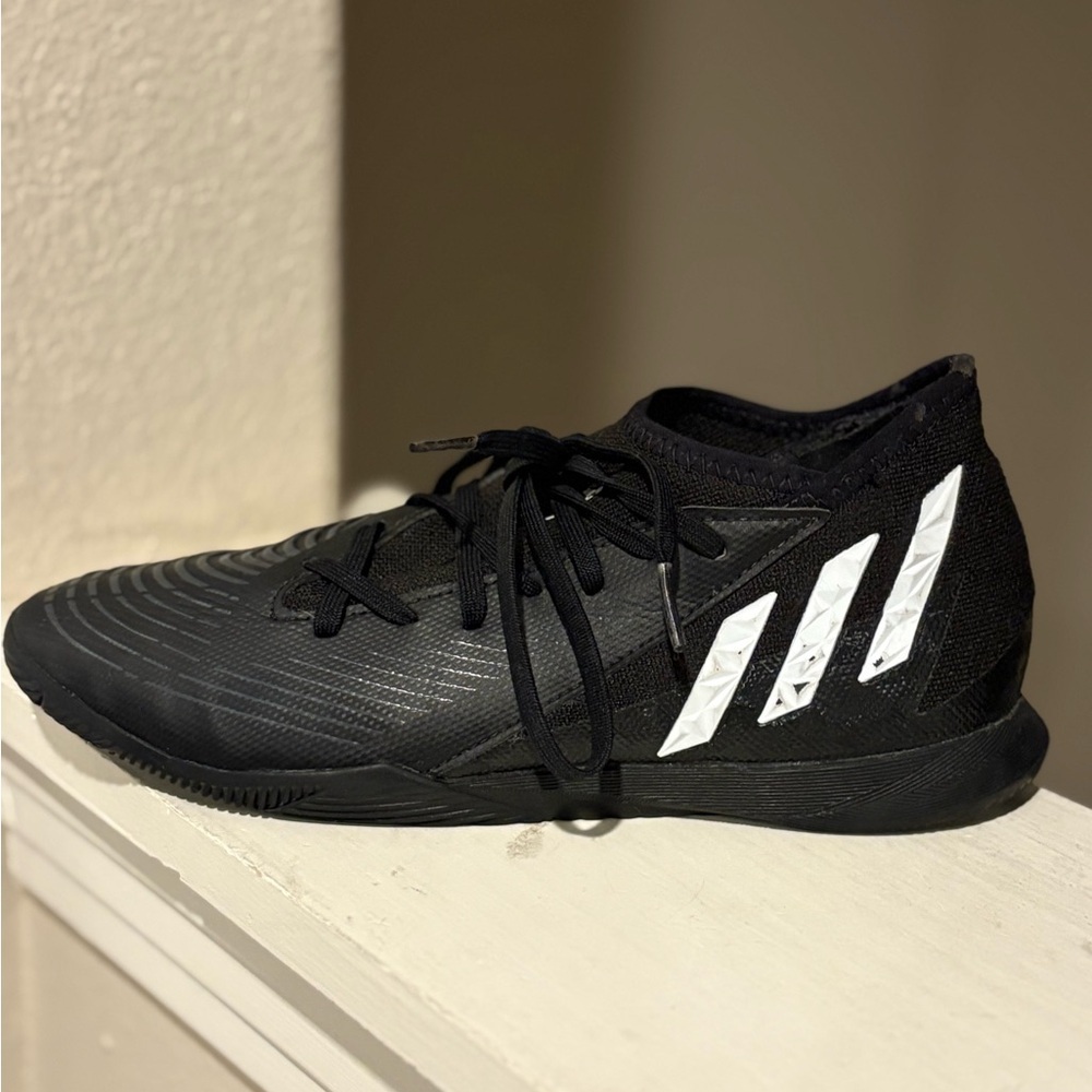 Adidas Predator Edge .3 Black Indoor Soccer Shoes Cleats Youth Size 6Y GZ2891 - Picture 6 of 11